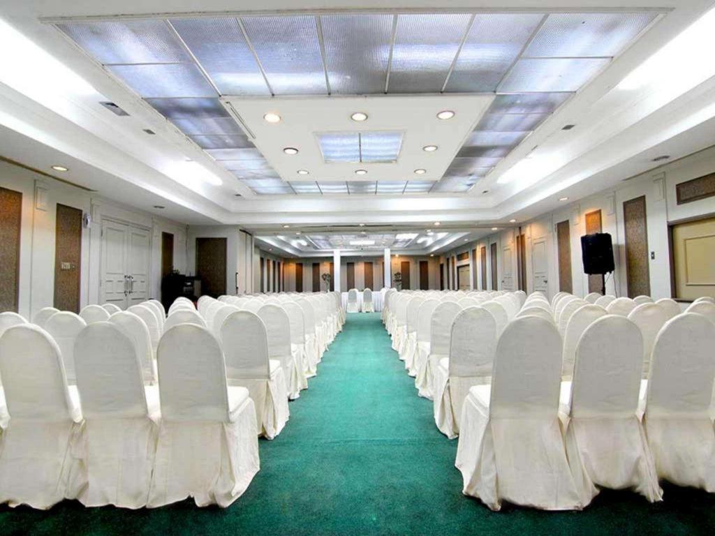 Kartika Chandra Hotel Cakarta Dış mekan fotoğraf