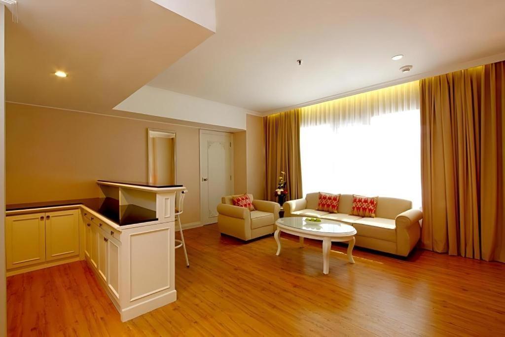 Kartika Chandra Hotel Cakarta Dış mekan fotoğraf