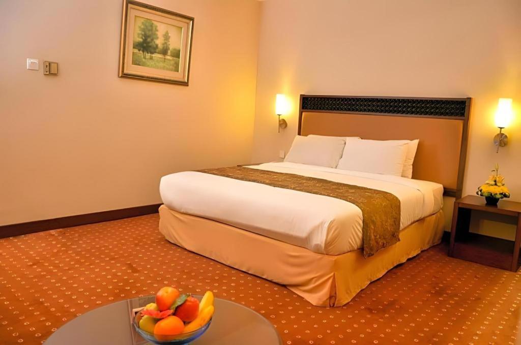 Kartika Chandra Hotel Cakarta Dış mekan fotoğraf