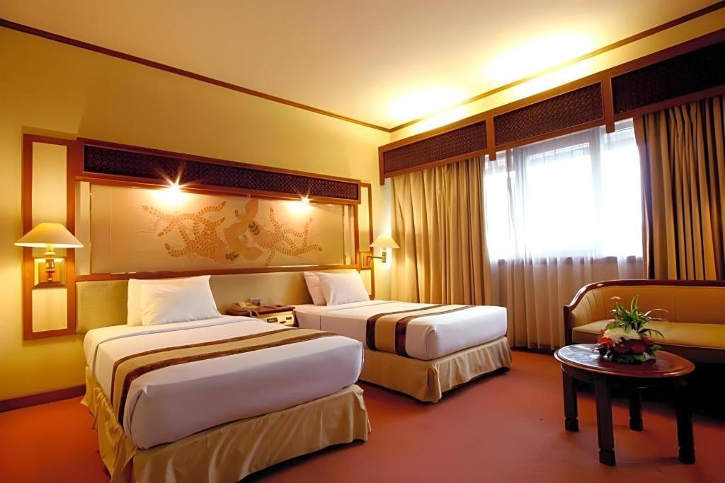 Kartika Chandra Hotel Cakarta Dış mekan fotoğraf