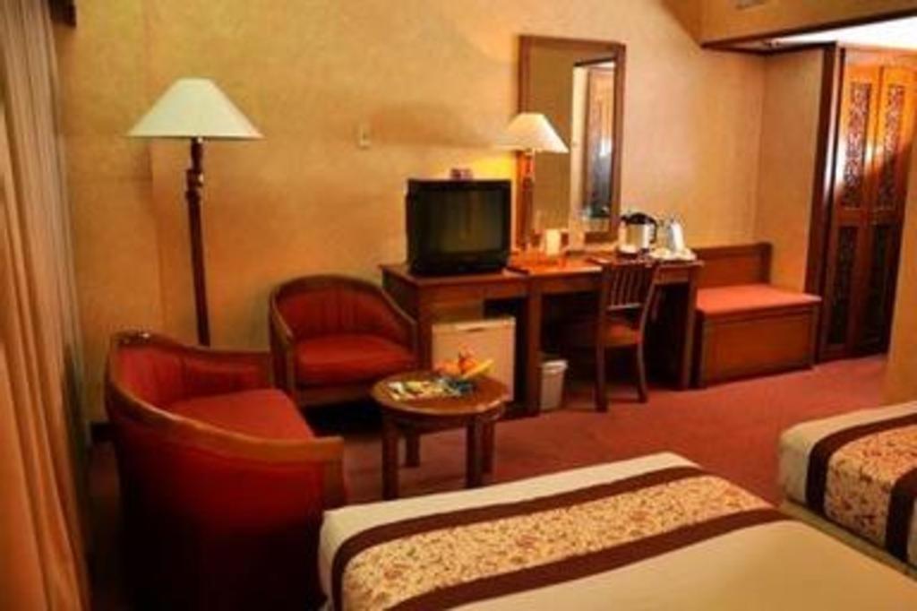 Kartika Chandra Hotel Cakarta Dış mekan fotoğraf