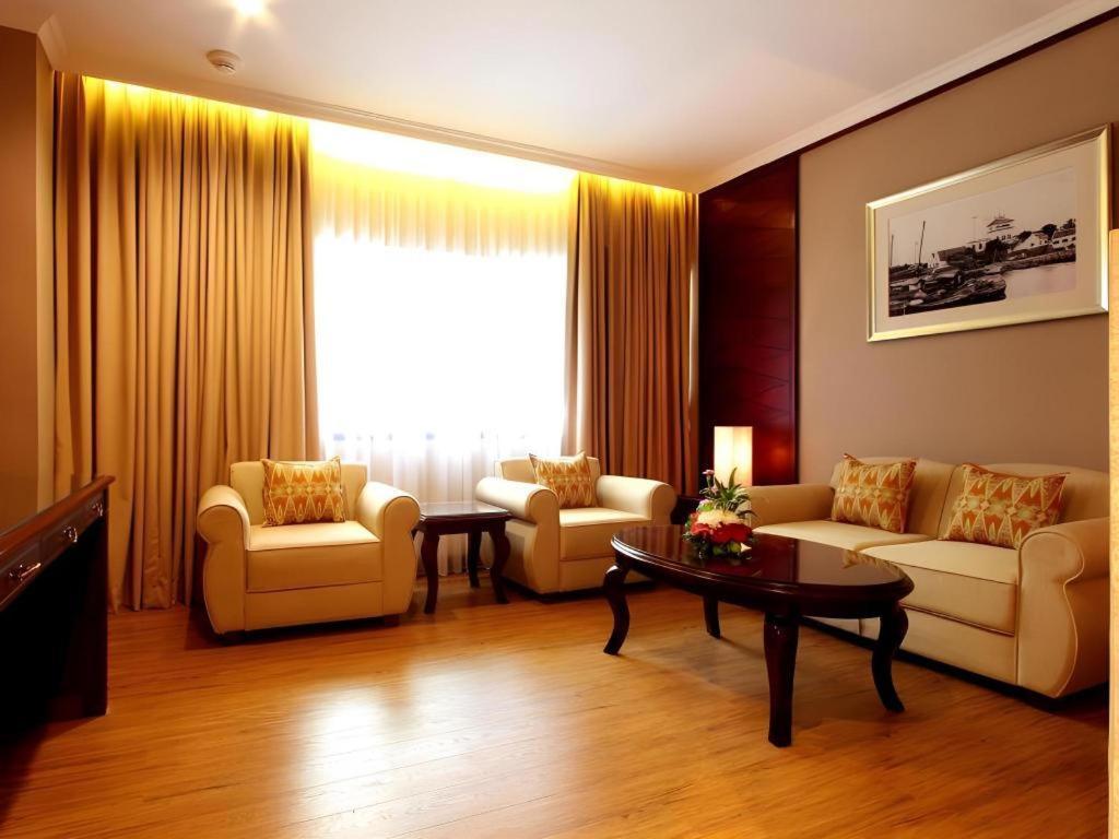 Kartika Chandra Hotel Cakarta Dış mekan fotoğraf
