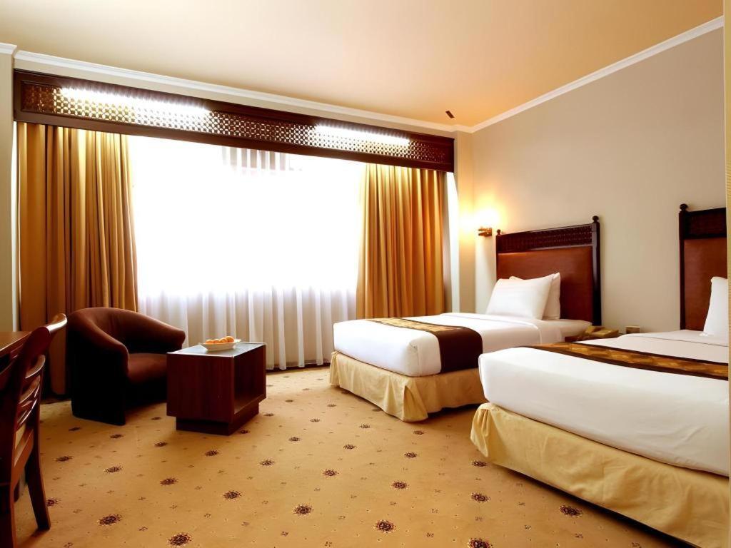 Kartika Chandra Hotel Cakarta Dış mekan fotoğraf