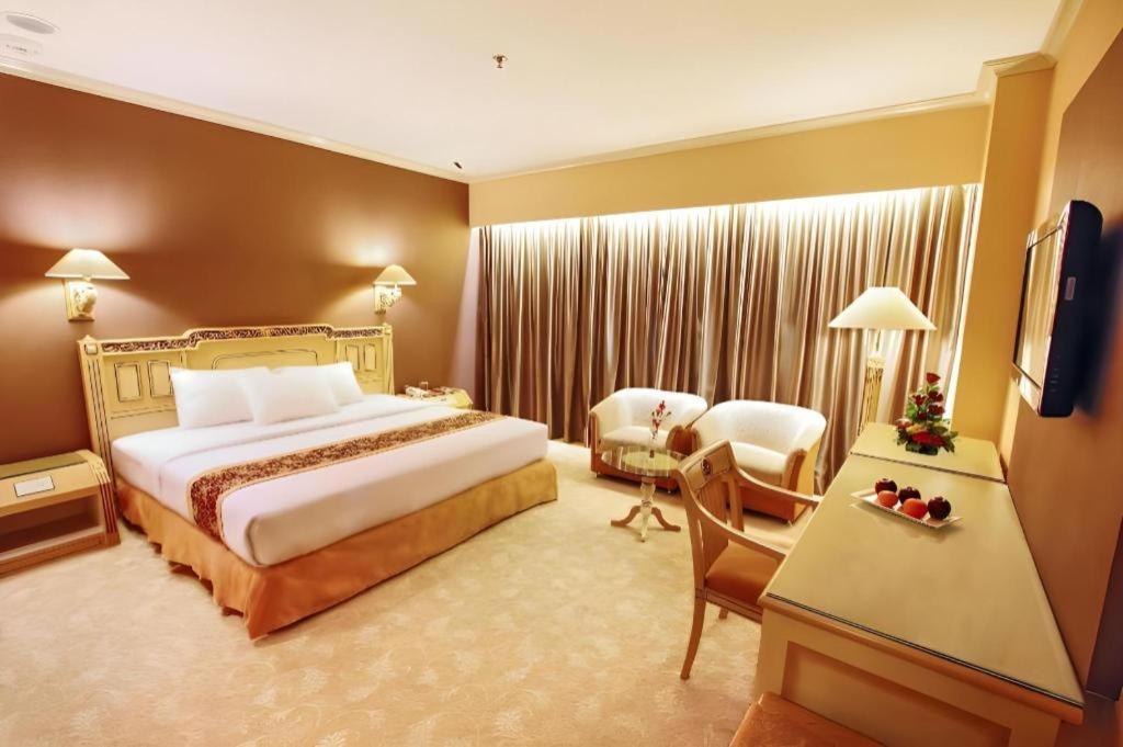 Kartika Chandra Hotel Cakarta Dış mekan fotoğraf